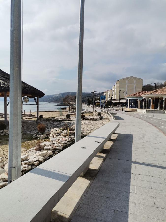 Луксозен Двустаен В Балчик С Уникална Морска Гледка Exterior foto